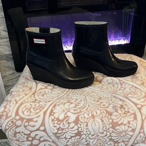 Hunter Black Wedge Rain Ankle Boots